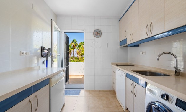 Sale - Townhouse -
Torrevieja - Lago jardin