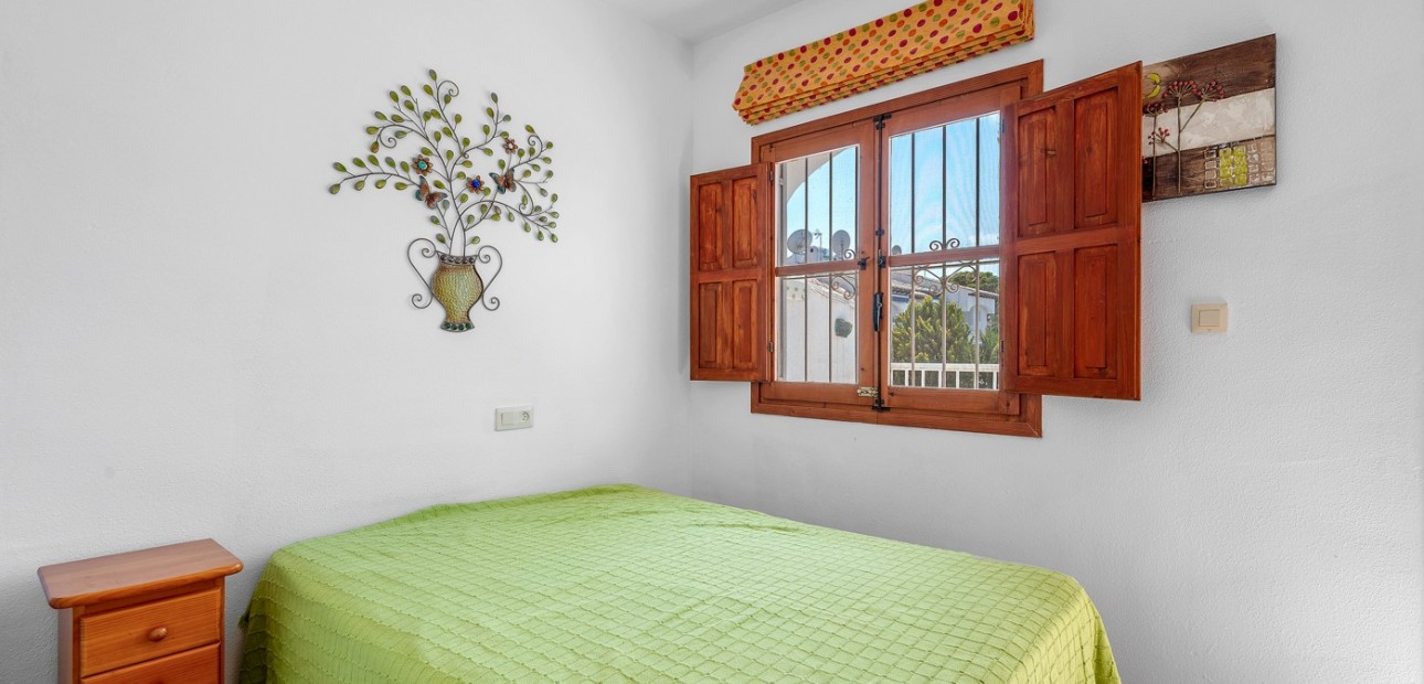 Sale - Townhouse -
Torrevieja - Lago jardin