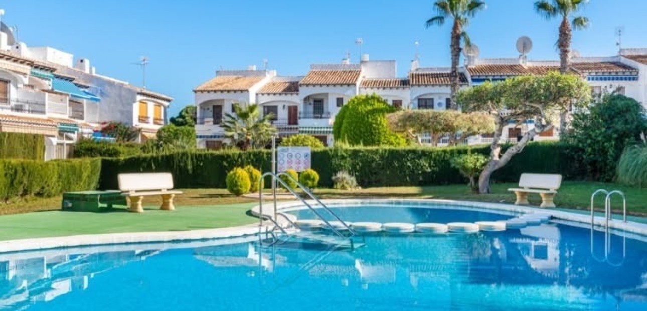 Venta - Adosado -
Torrevieja - Lago jardin