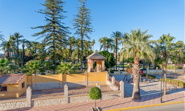 Sale - Villa -
Jacarilla