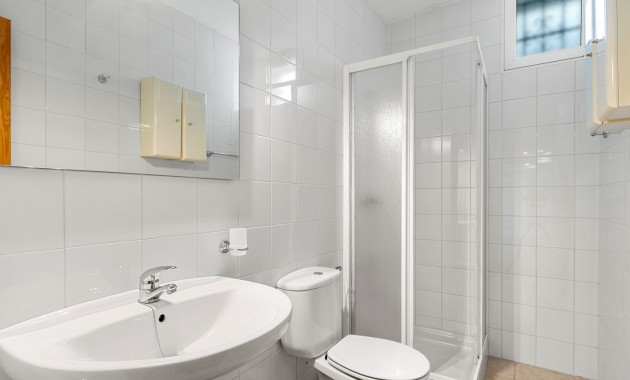 Sale - Villa -
Jacarilla