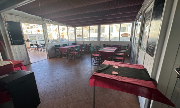 Venta - Business for sale -
Orihuela - Entre Naranjos Vistabella