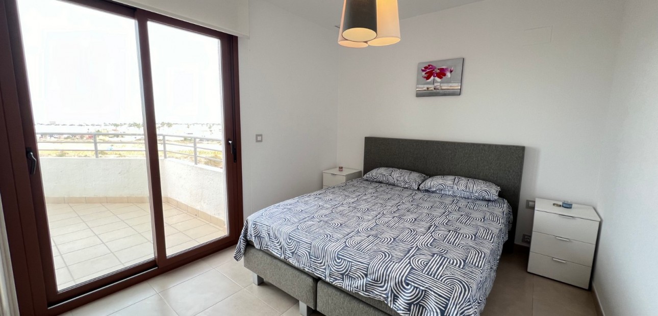 Venta - Apartamento / piso -
Lomas de Campoamor