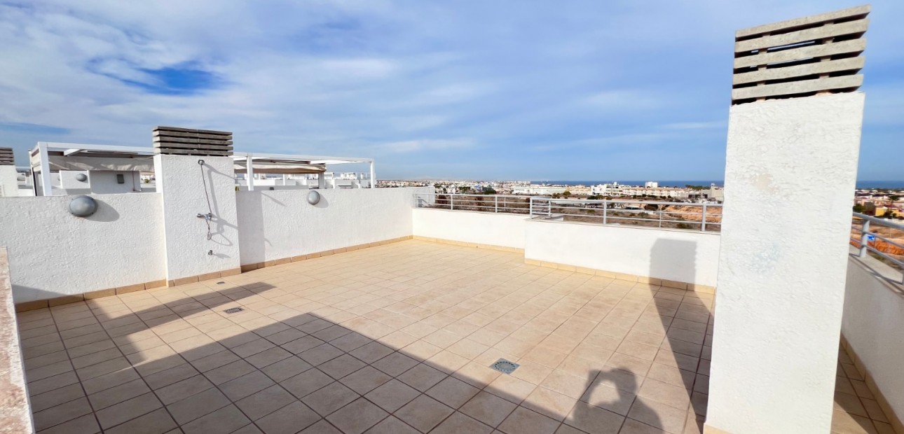 Venta - Apartamento / piso -
Lomas de Campoamor