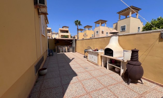 Sale - Townhouse -
Orihuela - Villamartin