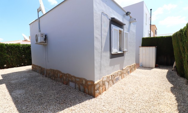 Sale - Detached Villa -
Algorfa - Montebello