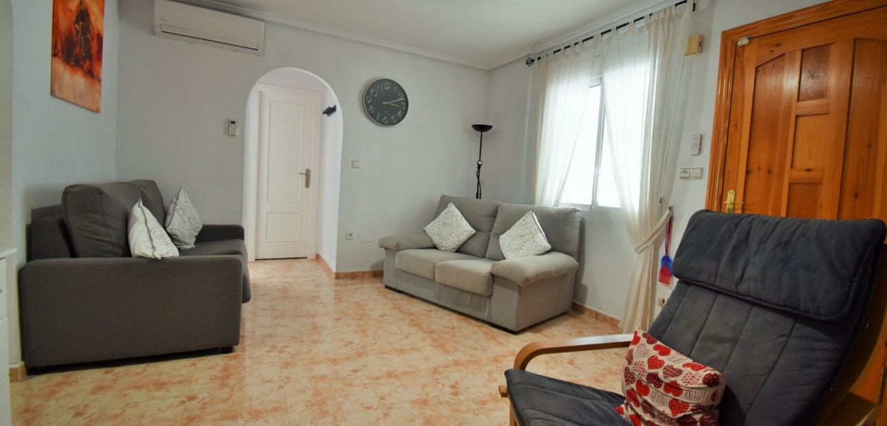 Herverkoop - Quad Villa -
Orihuela Costa - Playa Flamenca