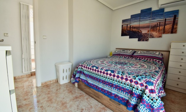 Sale - Quad Villa -
Orihuela Costa - Playa Flamenca