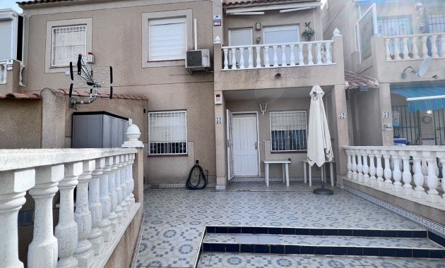 Sale - Apartment - Ground Floor -
Torrevieja - El limonar