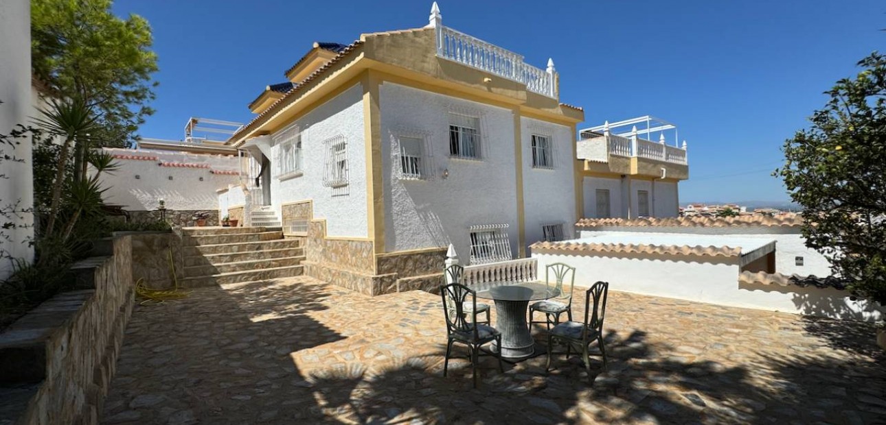 Sale - Villa -
Ciudad Quesada - La marquesa