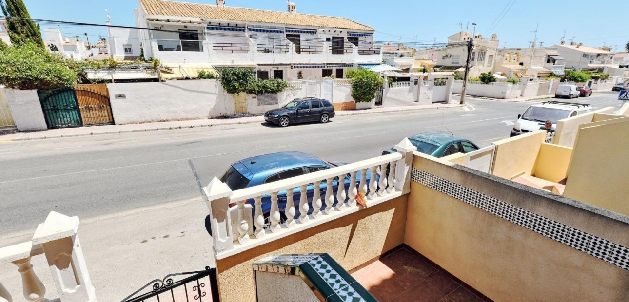 Herverkoop - Villa -
Torrevieja - Cabo cervera