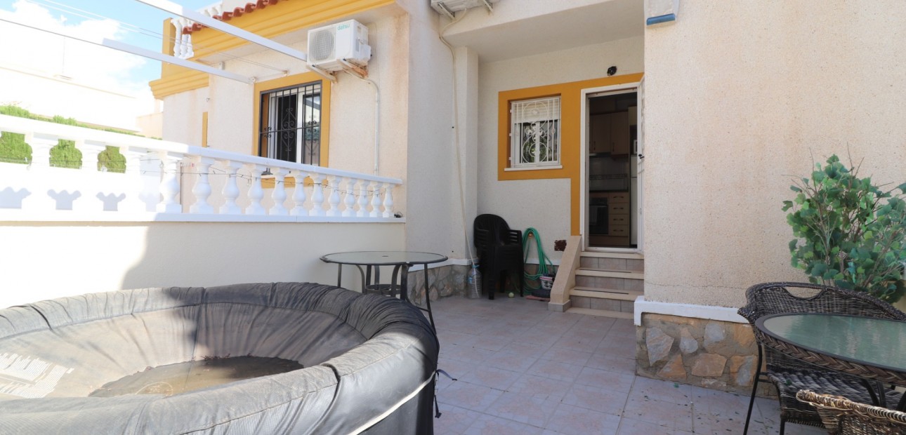 Sale - Townhouse -
Ciudad Quesada - Doña Pepa