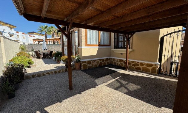 Sale - Villa -
Ciudad Quesada - La marquesa