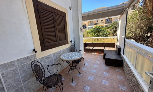 Venta - Apartamento / piso -
Orihuela - Playa Flamenca