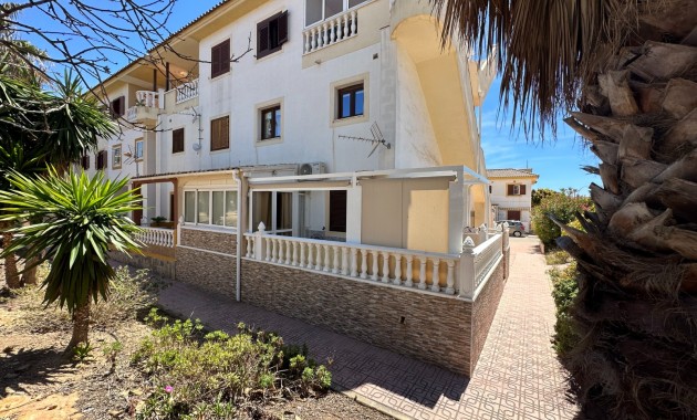 Sale - Apartment / flat -
Orihuela - Playa Flamenca