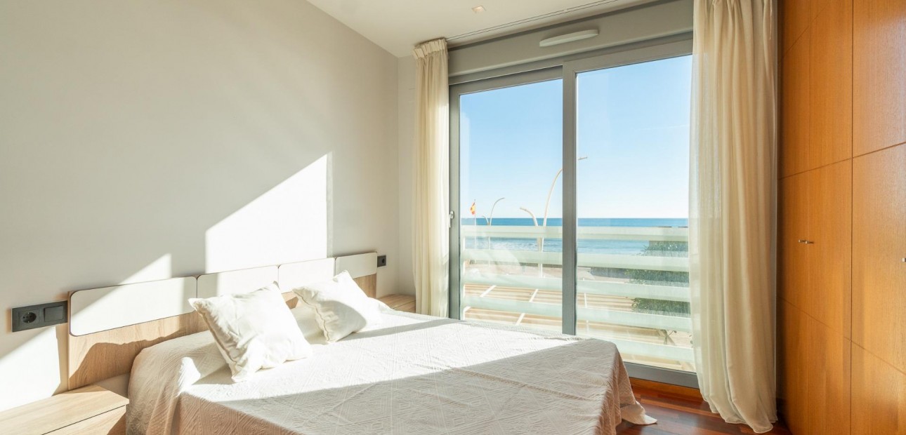 Sale - Flat -
Torrevieja - La Mata