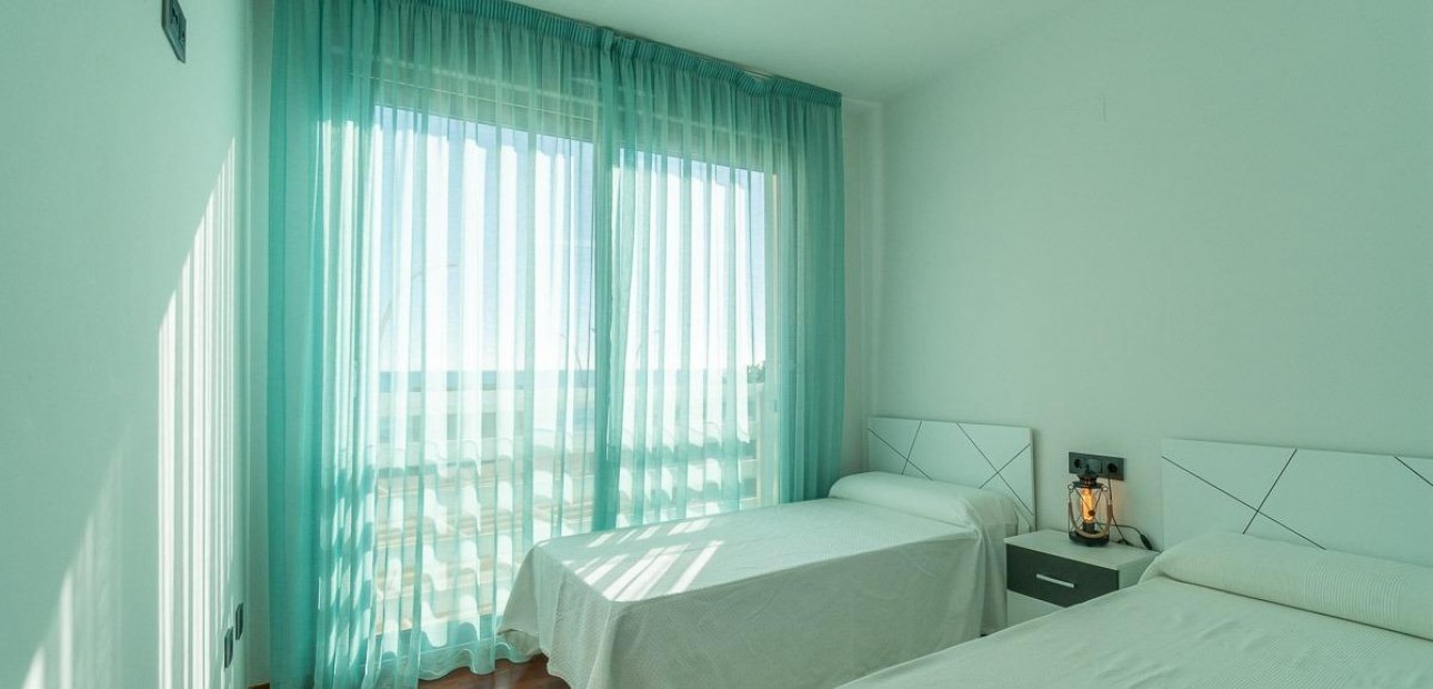 Sale - Flat -
Torrevieja - La Mata