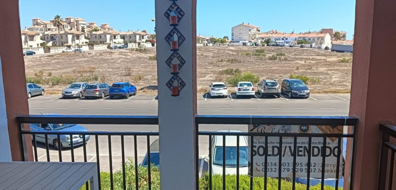 Venta - Apartment - Flat -
Torrevieja - La Mata