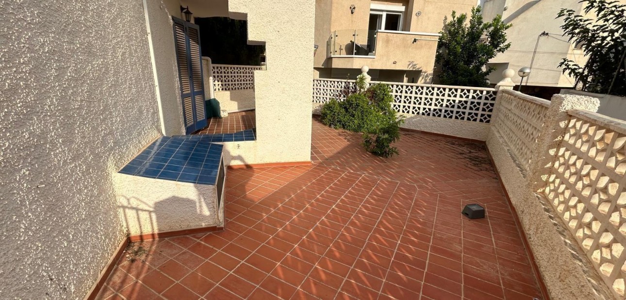 Sale - Bungalow -
Torrevieja - Torreblanca