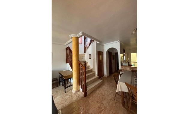 Sale - Villa -
Guardamar del Segura - raso