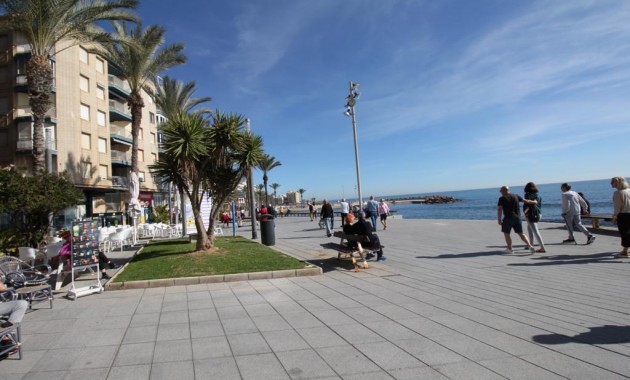 Sale - Flat -
Torrevieja - Paseo maritimo