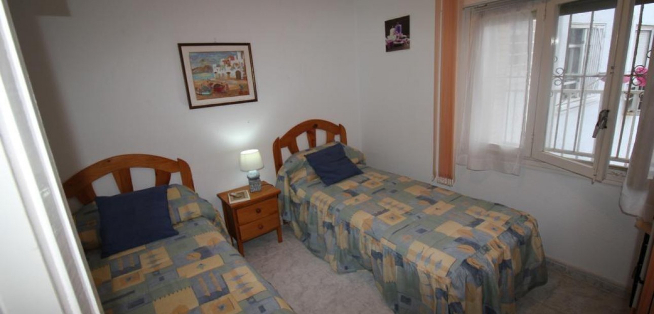 Sale - Flat -
Torrevieja - Paseo maritimo