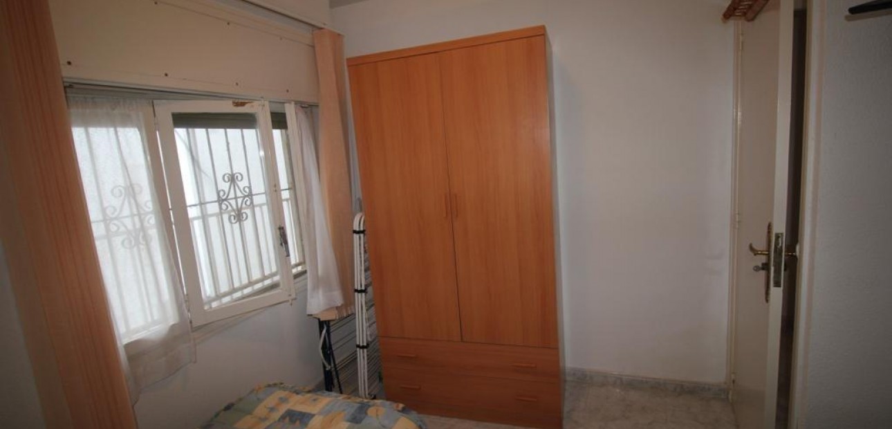 Sale - Flat -
Torrevieja - Paseo maritimo