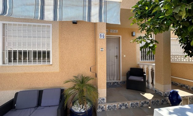 Herverkoop - Terraced house -
Torrevieja - El limonar