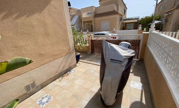 Herverkoop - Terraced house -
Torrevieja - El limonar