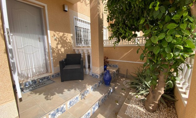 Venta - Terraced house -
Torrevieja - El limonar