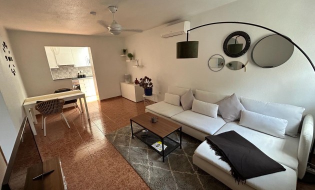 Venta - Terraced house -
Torrevieja - El limonar