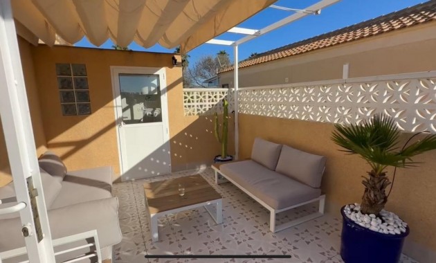 Venta - Terraced house -
Torrevieja - El limonar