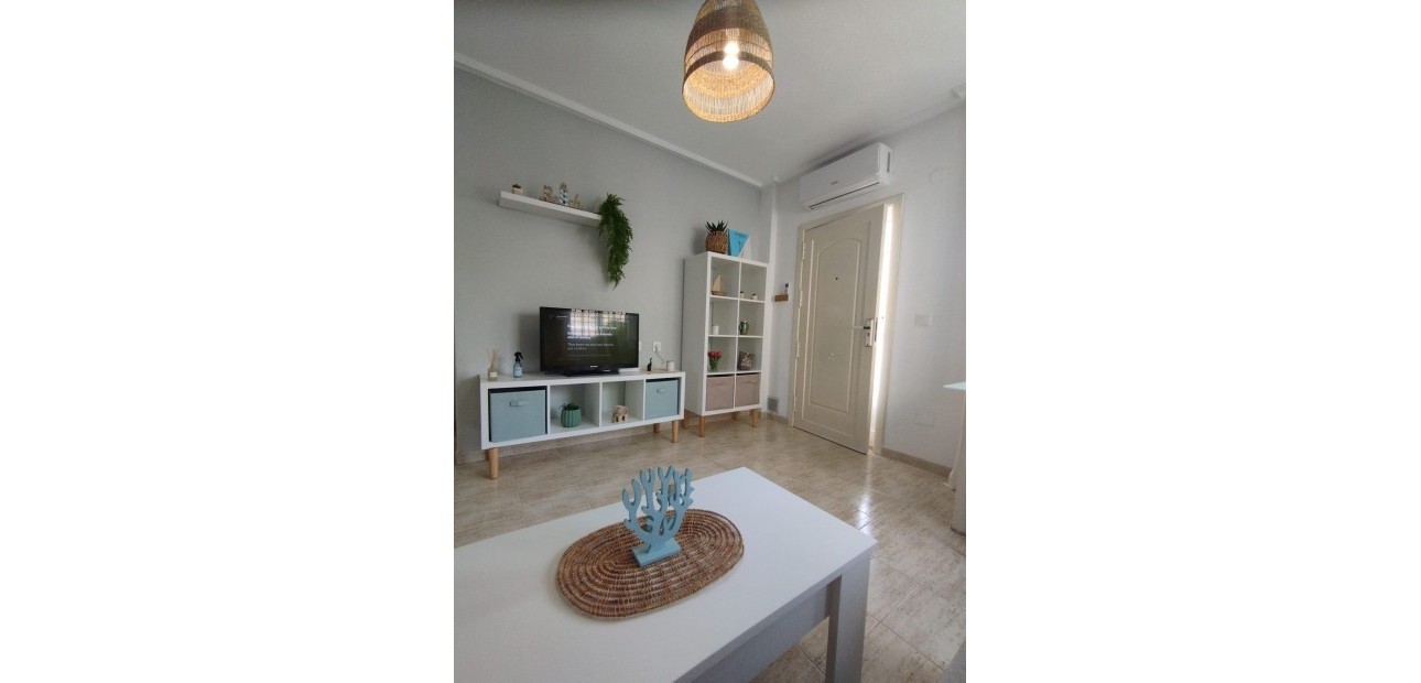 Sale - Bungalow -
Torrevieja - Torreblanca