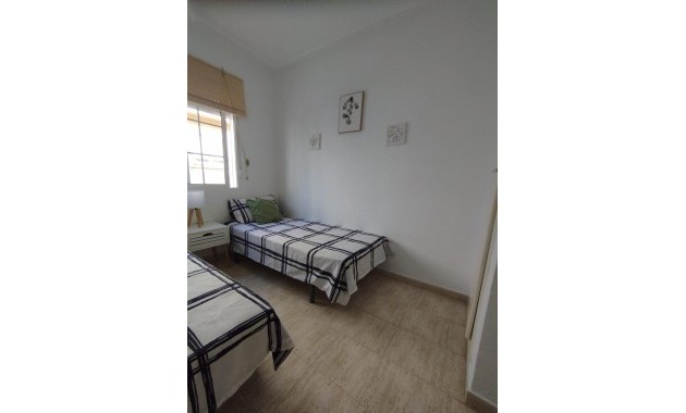 Herverkoop - Bungalow -
Torrevieja - Torreblanca