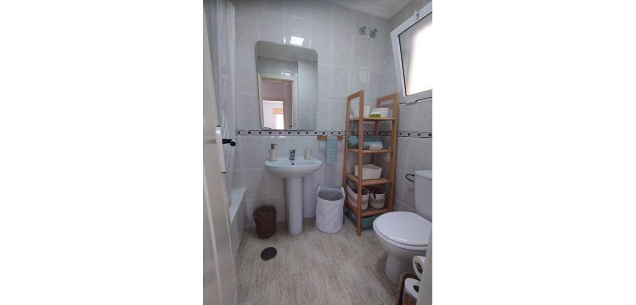 Sale - Bungalow -
Torrevieja - Torreblanca