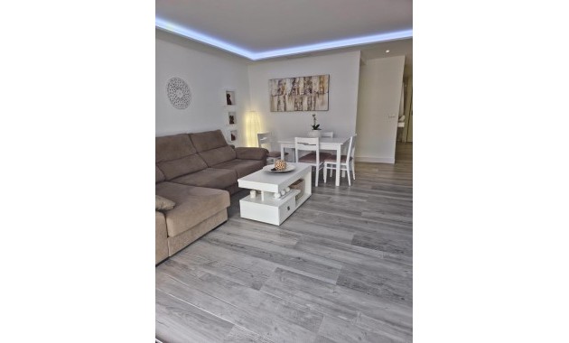 Sale - Apartment / flat -
Torrevieja - Acequion