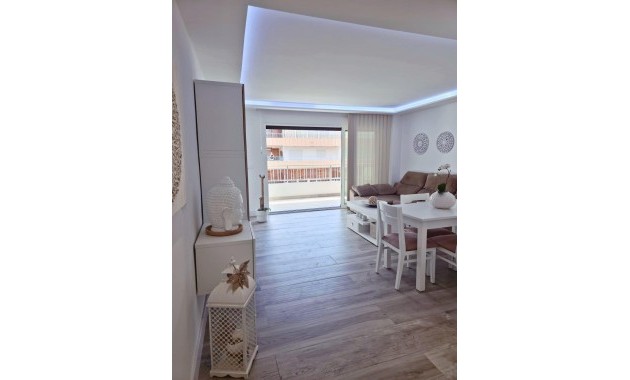 Herverkoop - Appartement / flat -
Torrevieja - Acequion