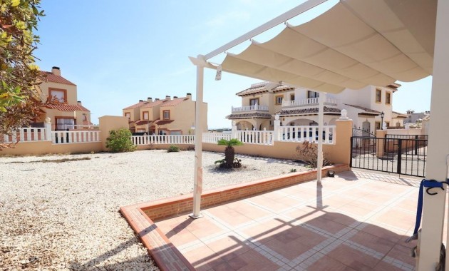 Venta - Terraced house -
Orihuela Costa - Montezenia