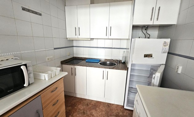 Sale - Bungalow -
Torrevieja - Doña ines