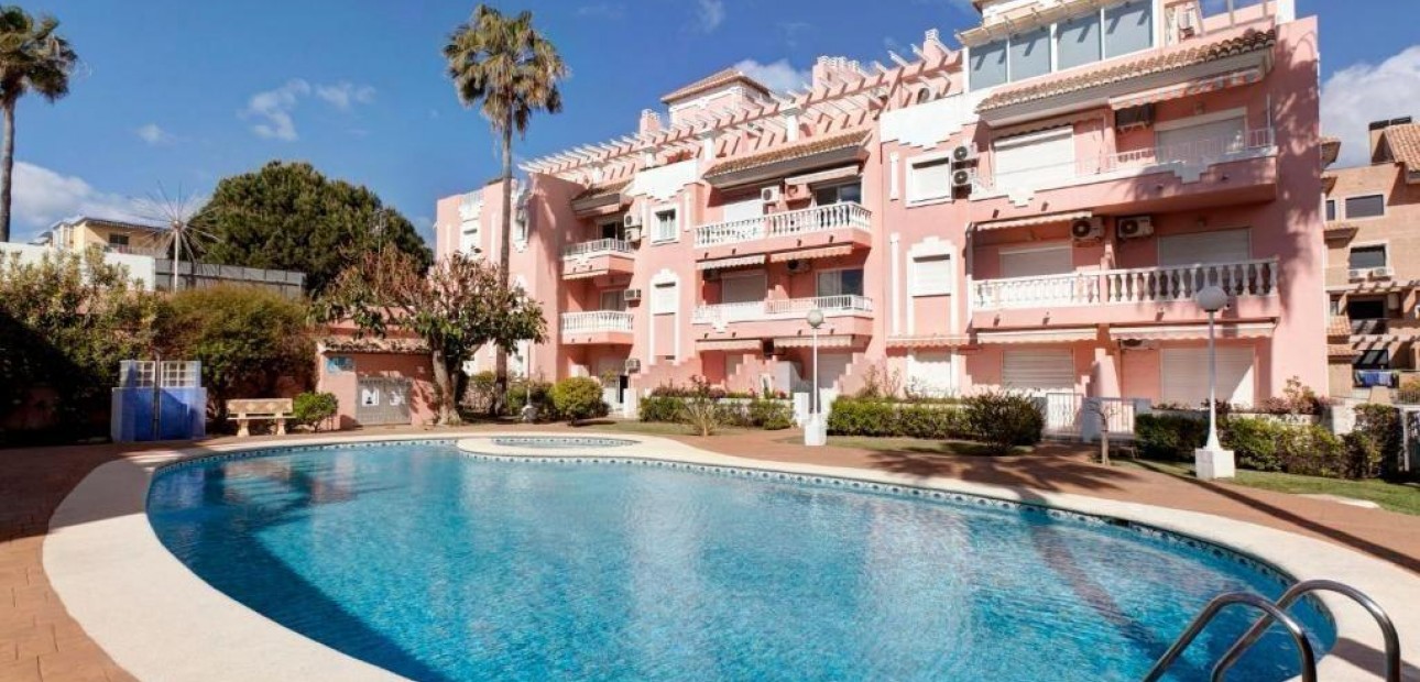 Sale - Apartment / flat -
Denia - Km 4