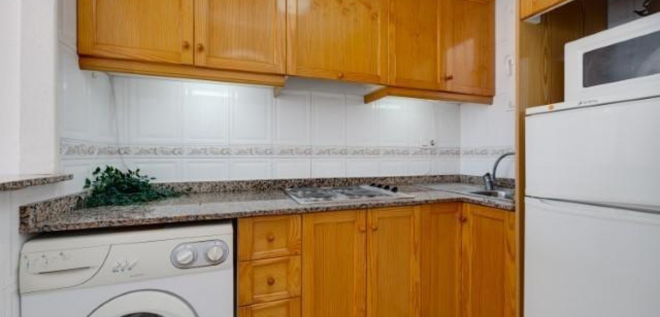 Sale - Apartment / flat -
Torrevieja - Centro