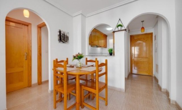 Sale - Apartment / flat -
Torrevieja - Centro