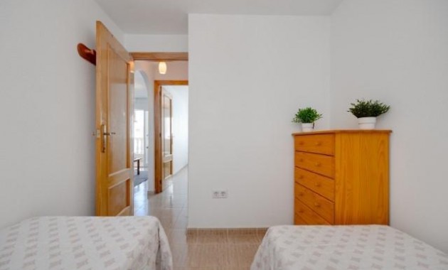 Venta - Apartamento / piso -
Torrevieja - Centro