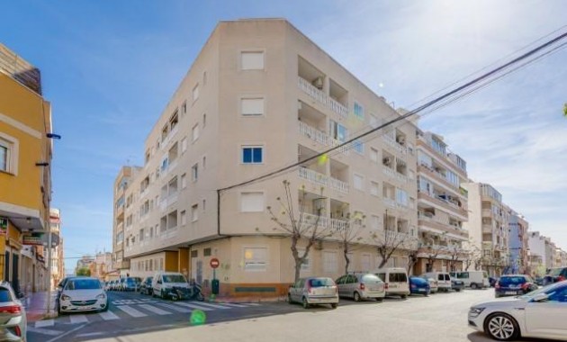 Sale - Apartment / flat -
Torrevieja - Centro