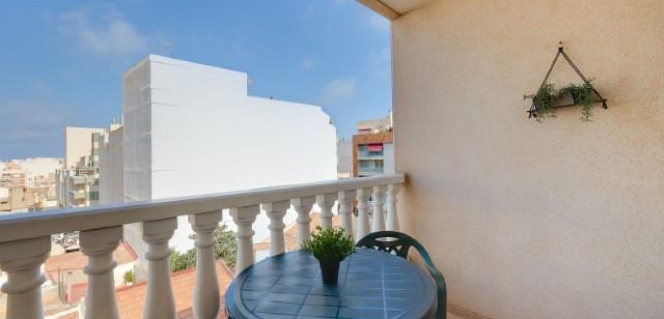 Herverkoop - Appartement / flat -
Torrevieja - Centro