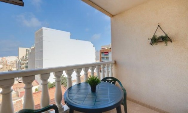 Herverkoop - Appartement / flat -
Torrevieja - Centro