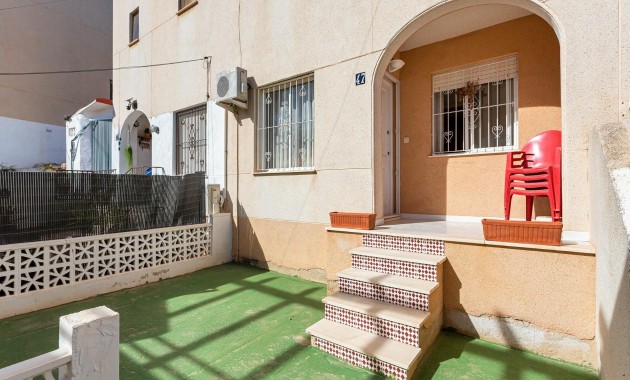 Sale - Apartment / flat -
Torrevieja - Los balcones