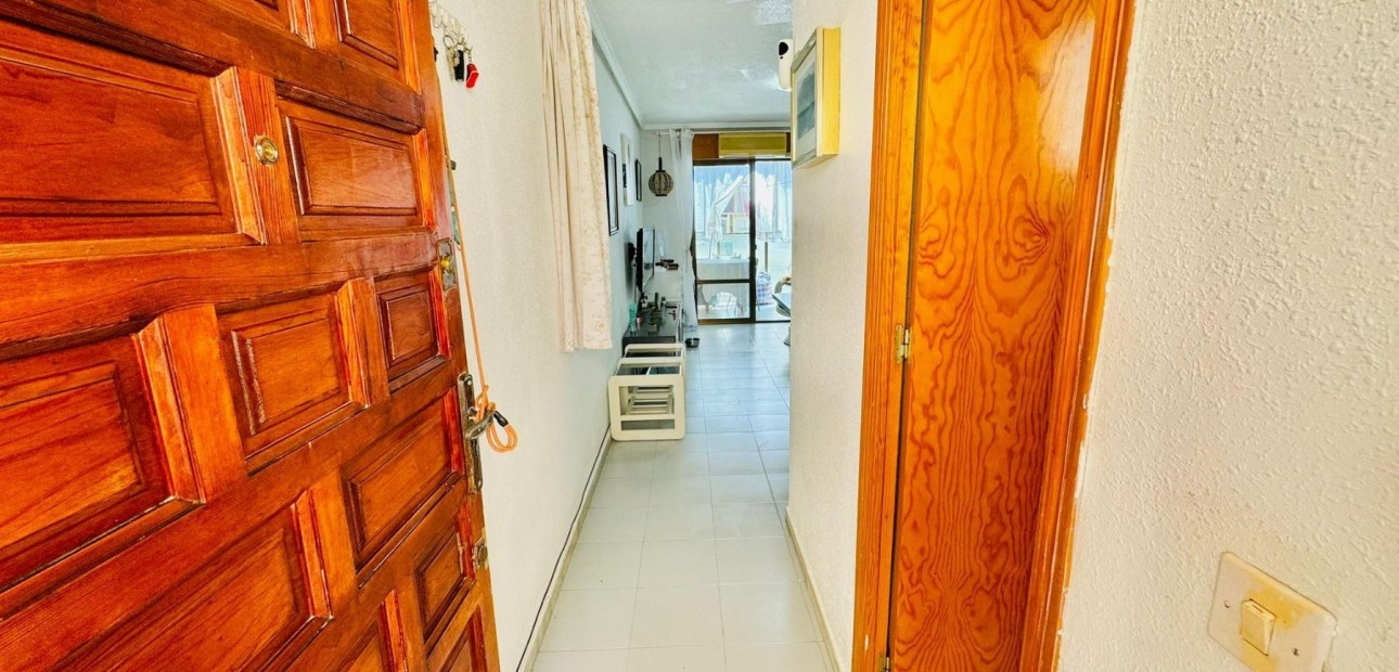 Sale - Studio -
Torrevieja - El chaparral