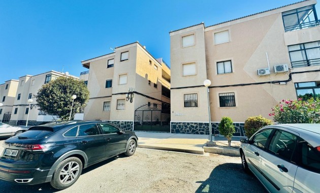 Venta - Studio -
Torrevieja - El chaparral