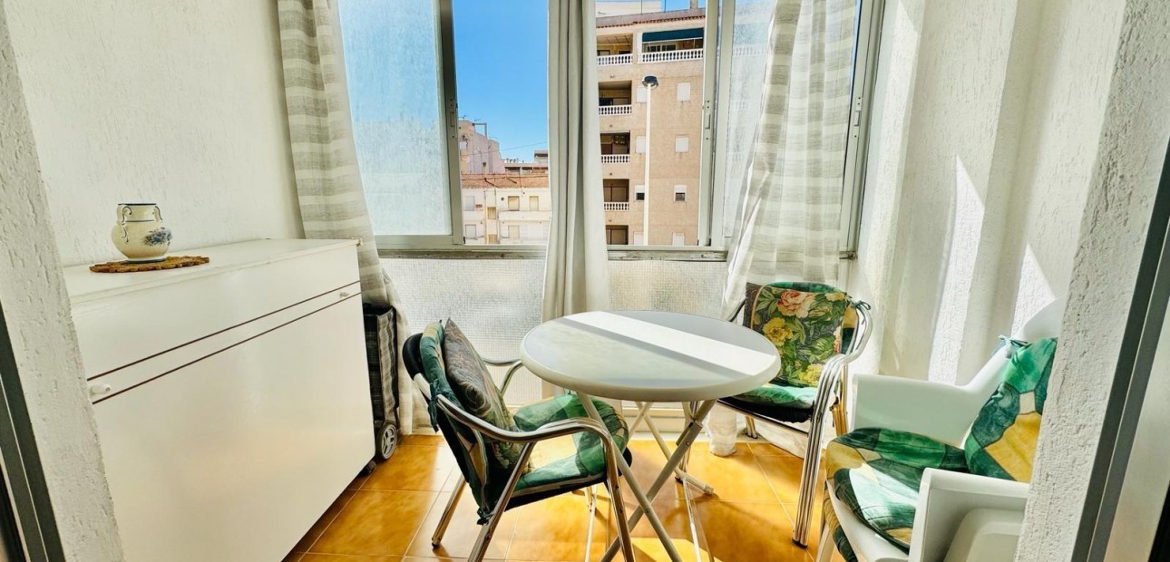 Herverkoop - Appartement / flat -
Torrevieja - La Mata